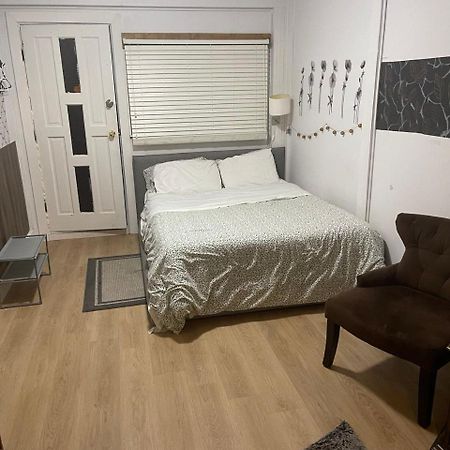 Suite In เวสต์แวนคูเวอร์ ภายนอก รูปภาพ