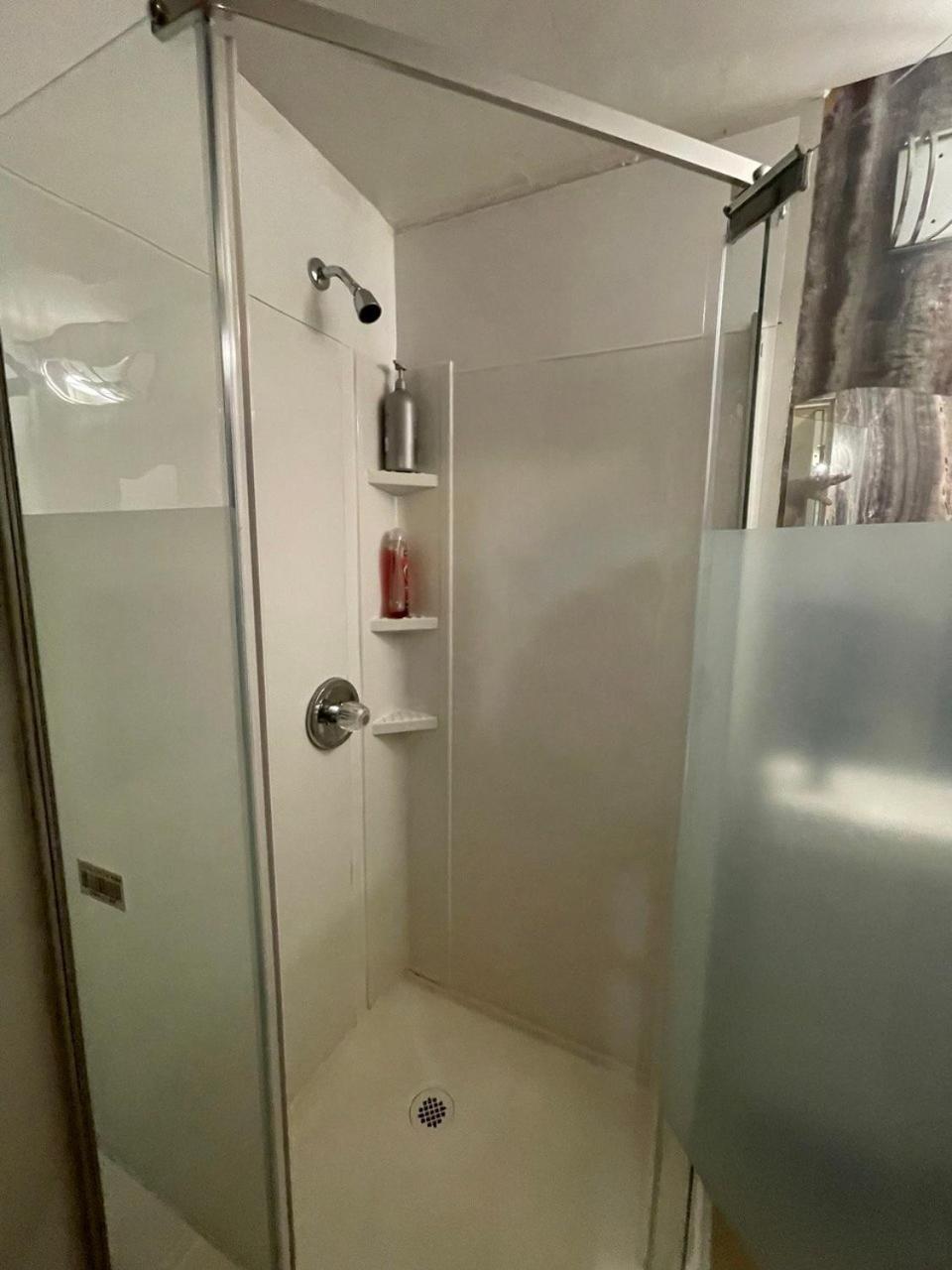 Suite In เวสต์แวนคูเวอร์ ภายนอก รูปภาพ