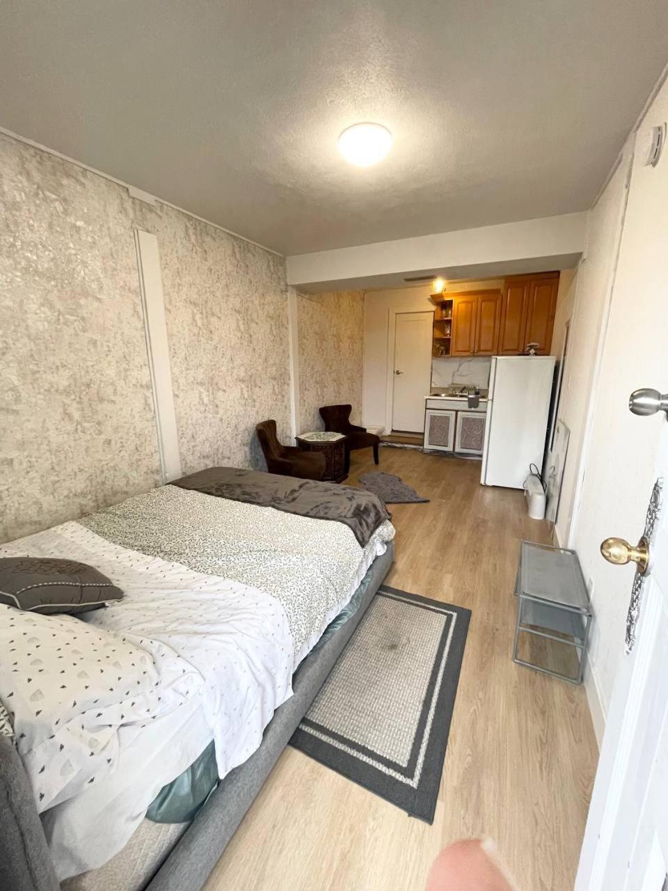 Suite In เวสต์แวนคูเวอร์ ภายนอก รูปภาพ